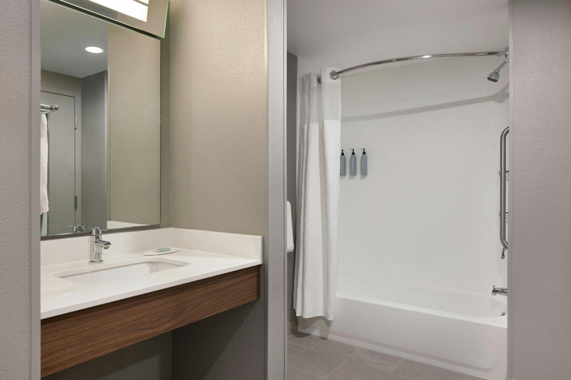 Courtyard By Marriott Little Rock Downtown Hotel Eksteriør billede