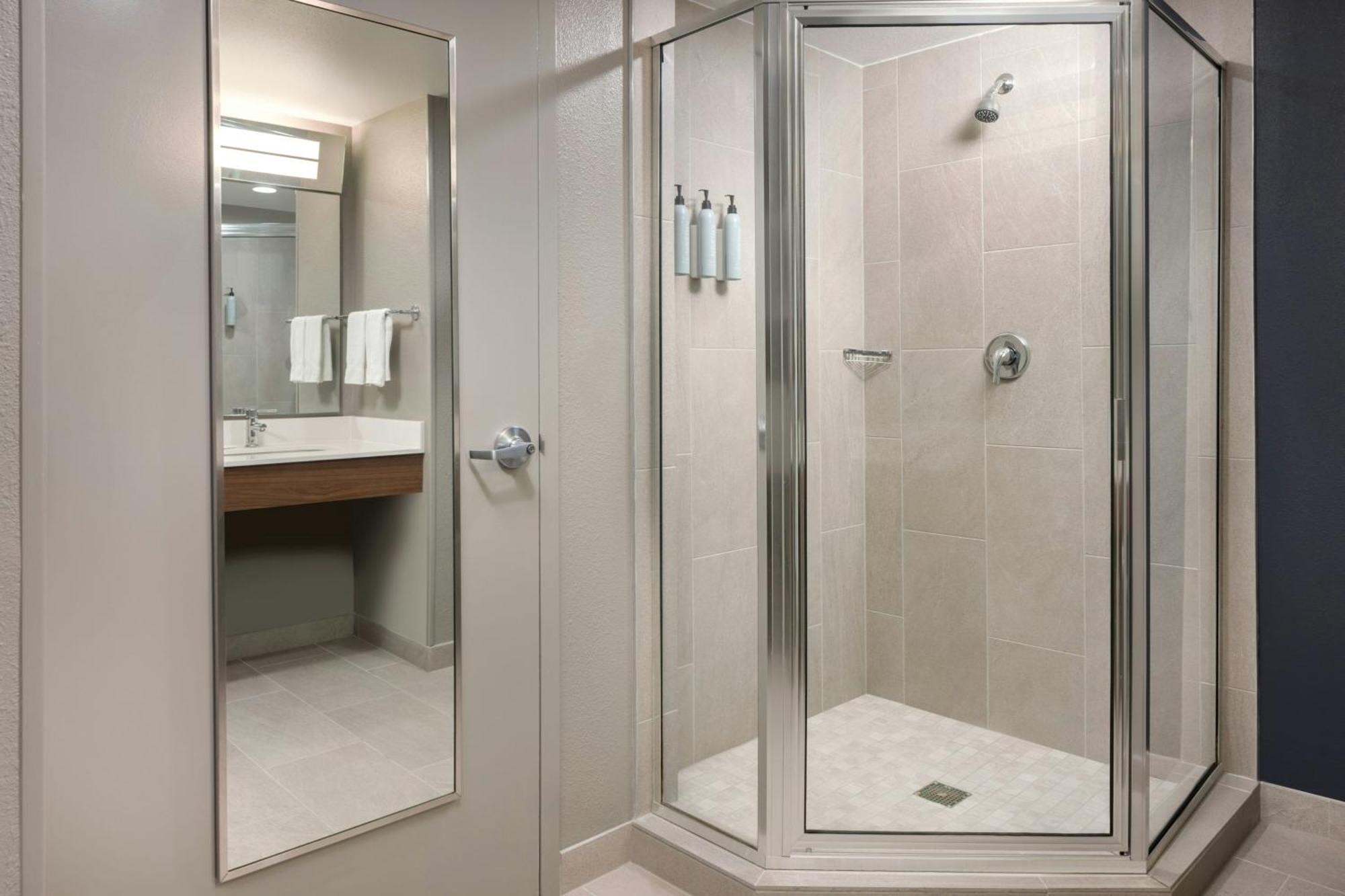 Courtyard By Marriott Little Rock Downtown Hotel Eksteriør billede